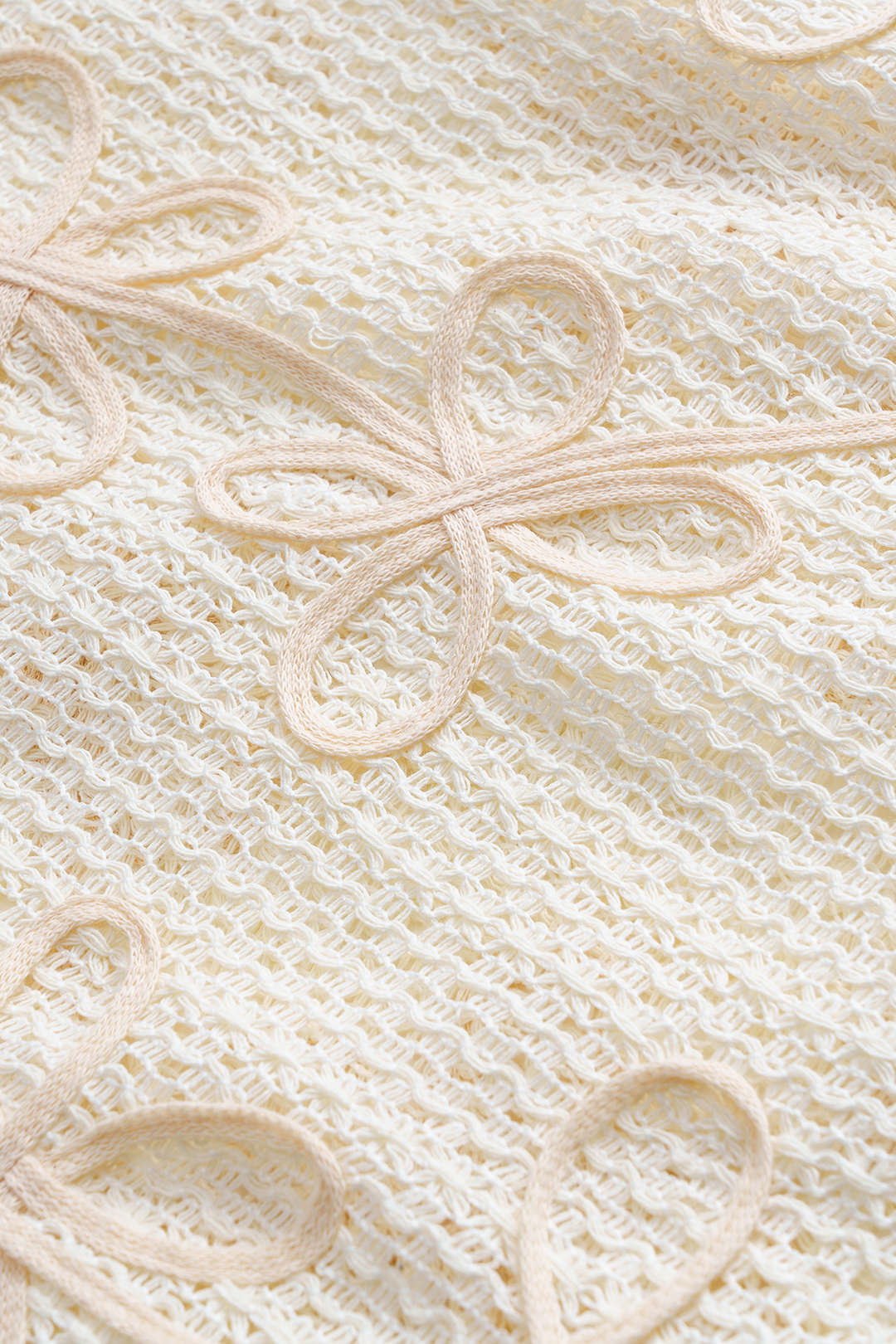 Hollow Out Applique Kısa Kollu Tişört