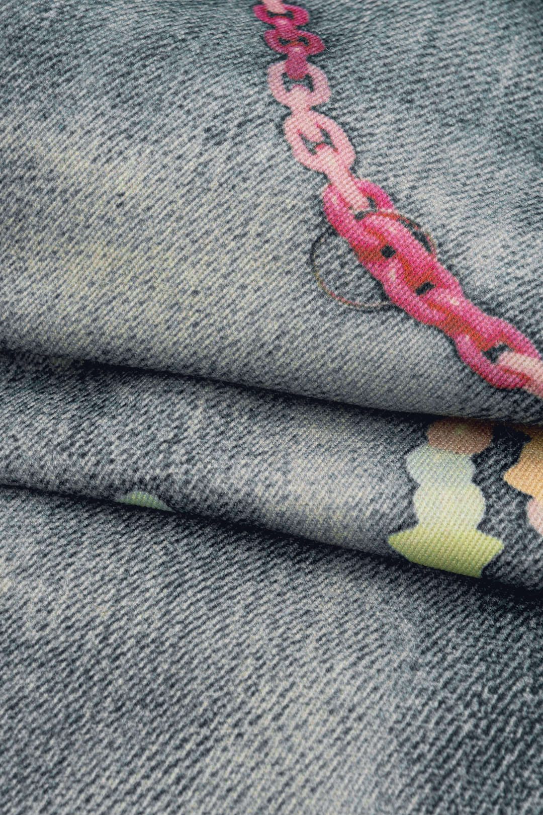 Zincir Desenli Geniş Paça Şort