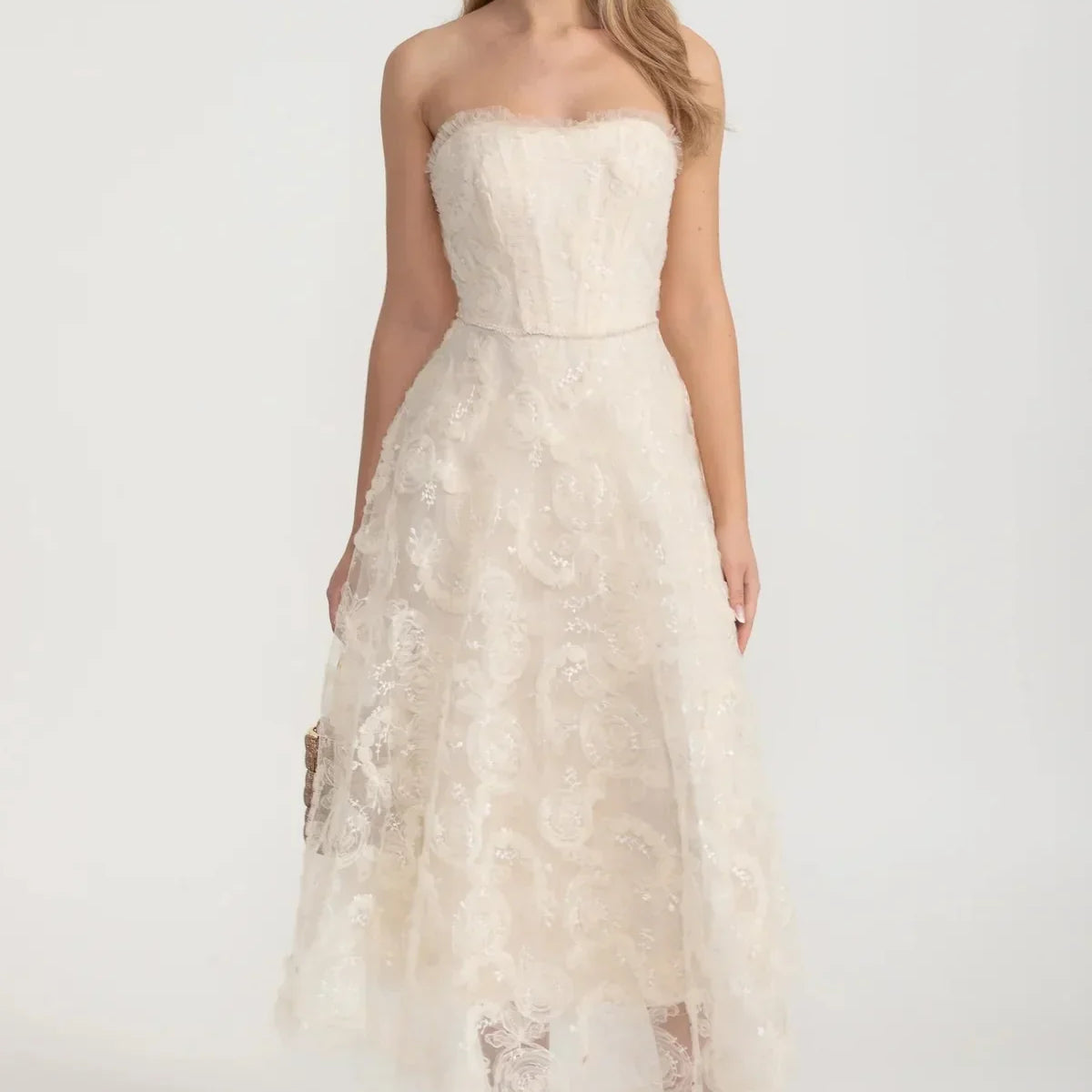 Olyssa Gövdesi Gömme ve Çiçek Motifli Straplez Dantel Elbise - Ivoire