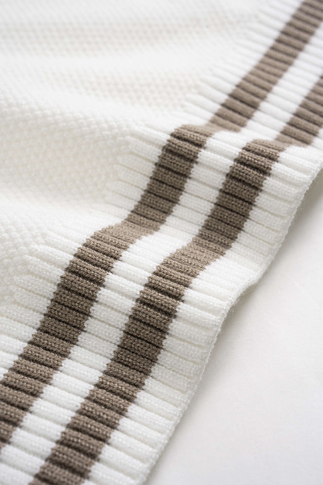 Kontrast Triko Askılı Üst Ve Şort Takımı