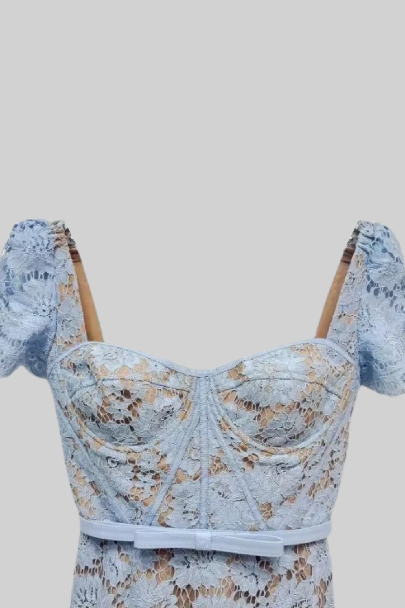 Olyssa Narin Eşleşen Bel Kemerli Kısa Kollu Dantel Elbise