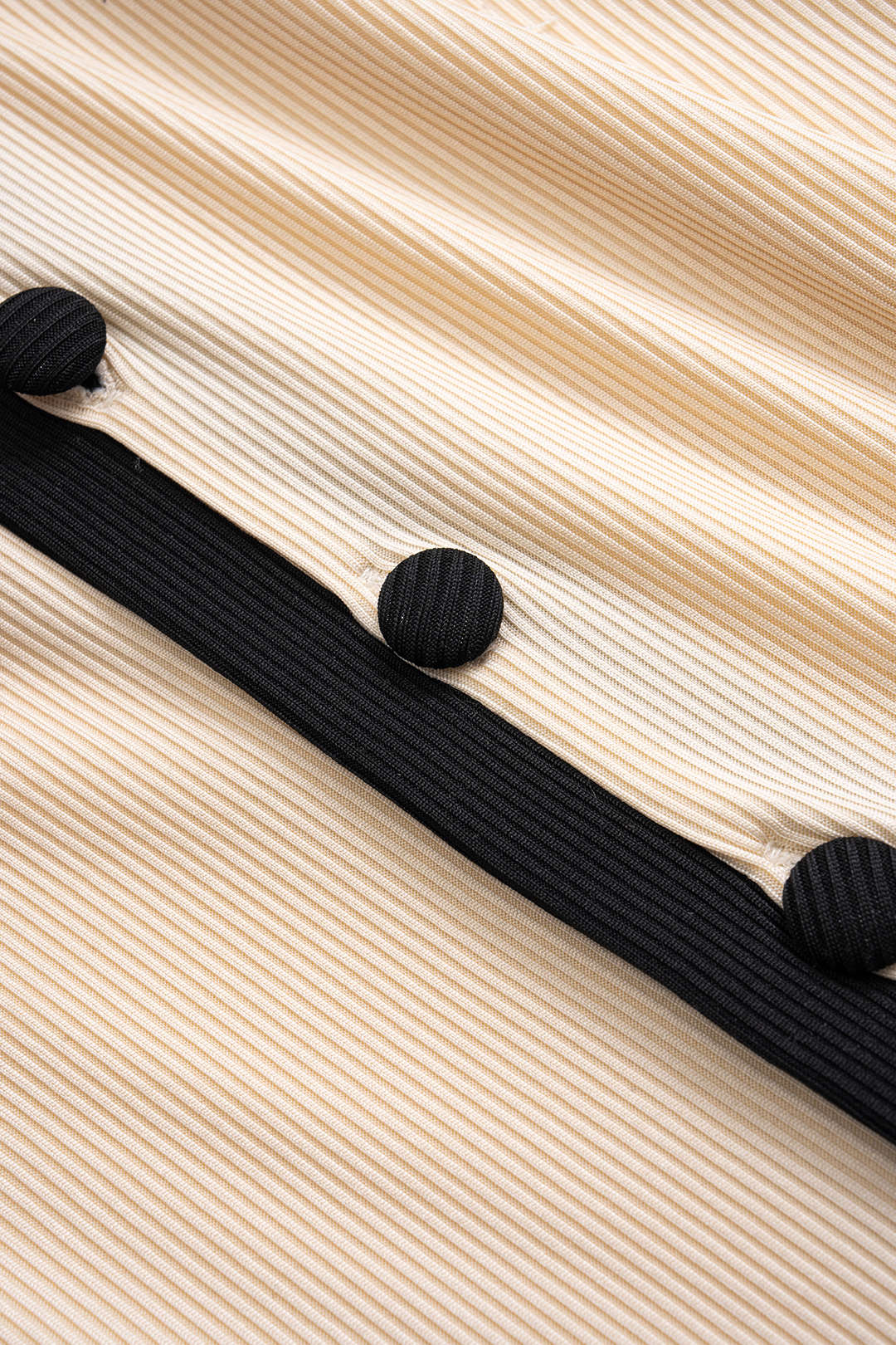 Örgü Düğmeli Kısa Kol Bodysuit