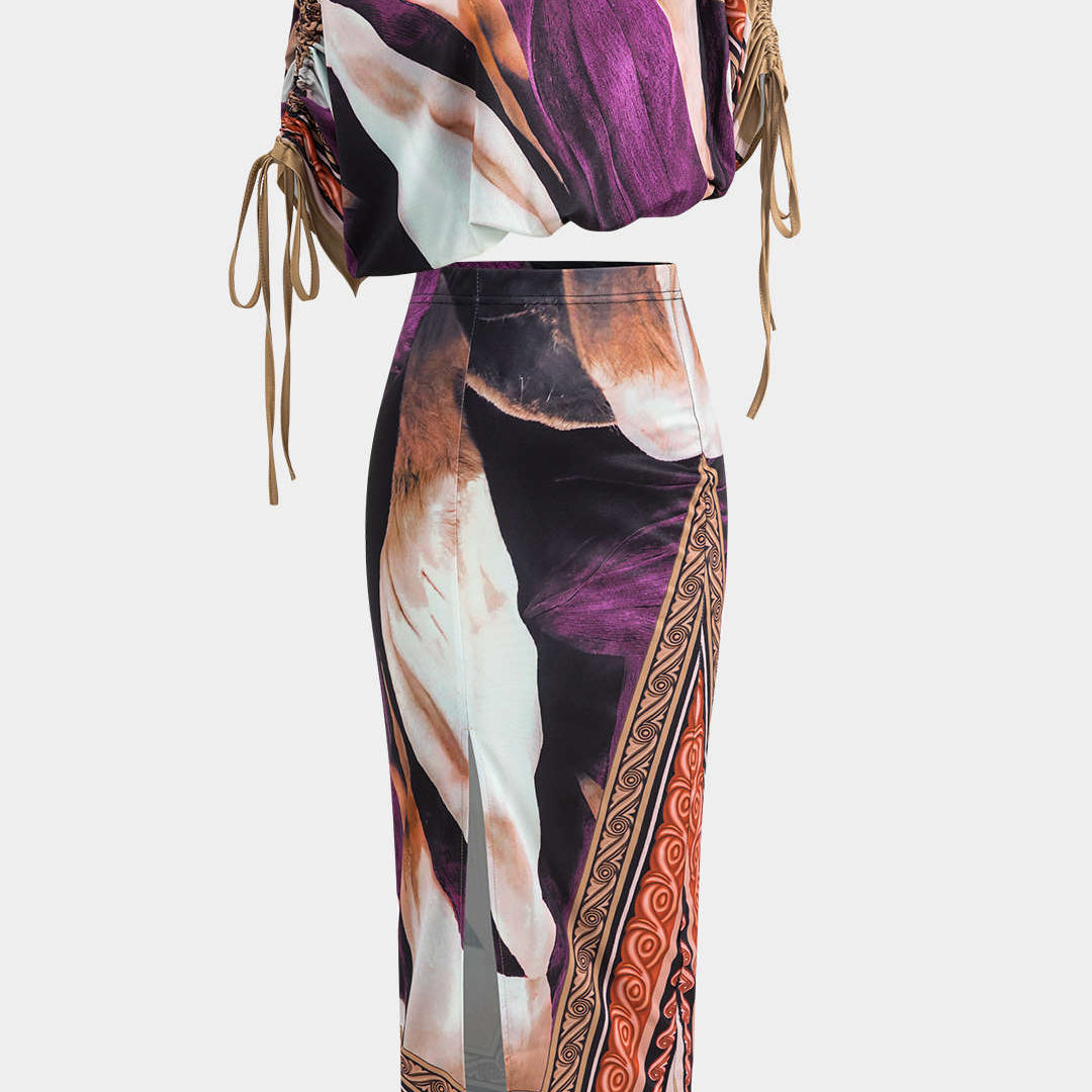 Soyut Çiçek Desenli Uzun Kollu Bluz ve Midi Etek Takımı