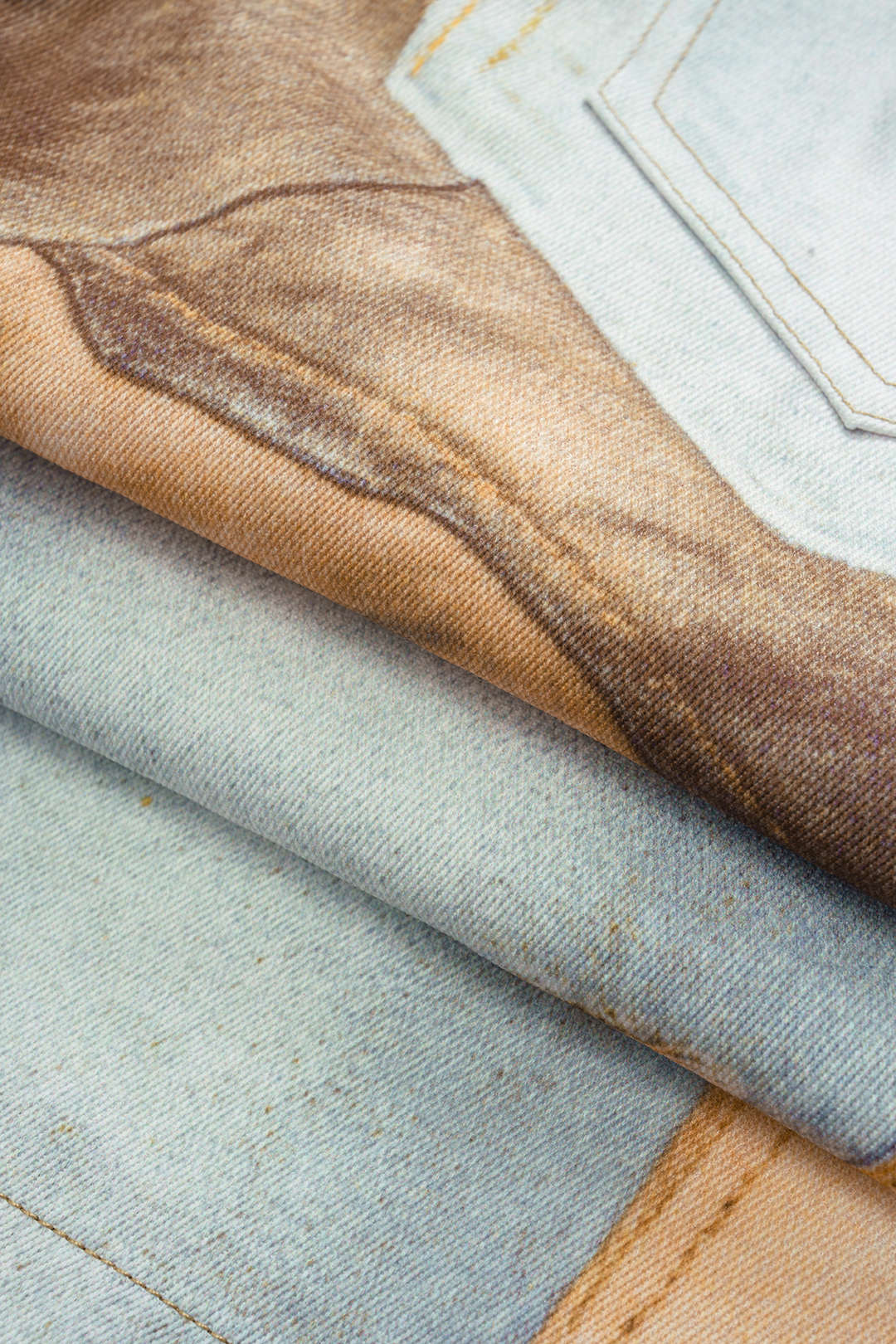 Zincir Desenli Geniş Paça Şort