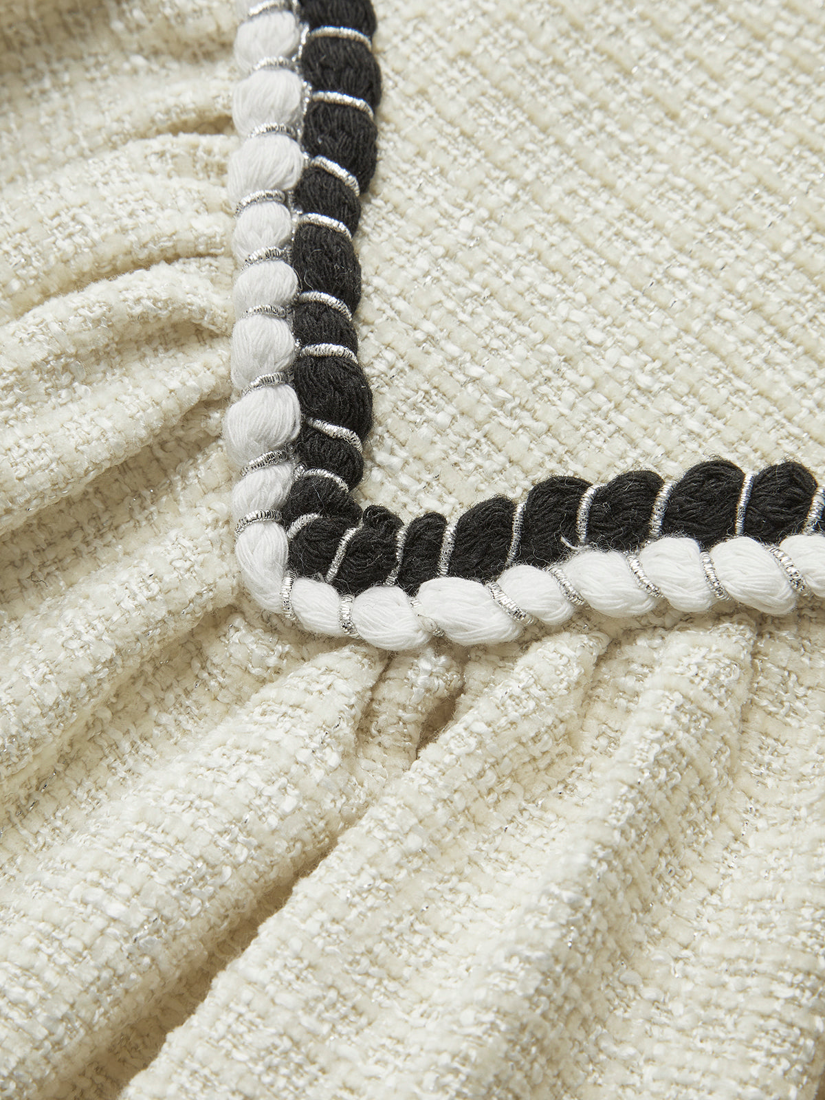 Olyssa Kontrast Bağlama Detaylı Pliseli Tweed Kısa Elbise