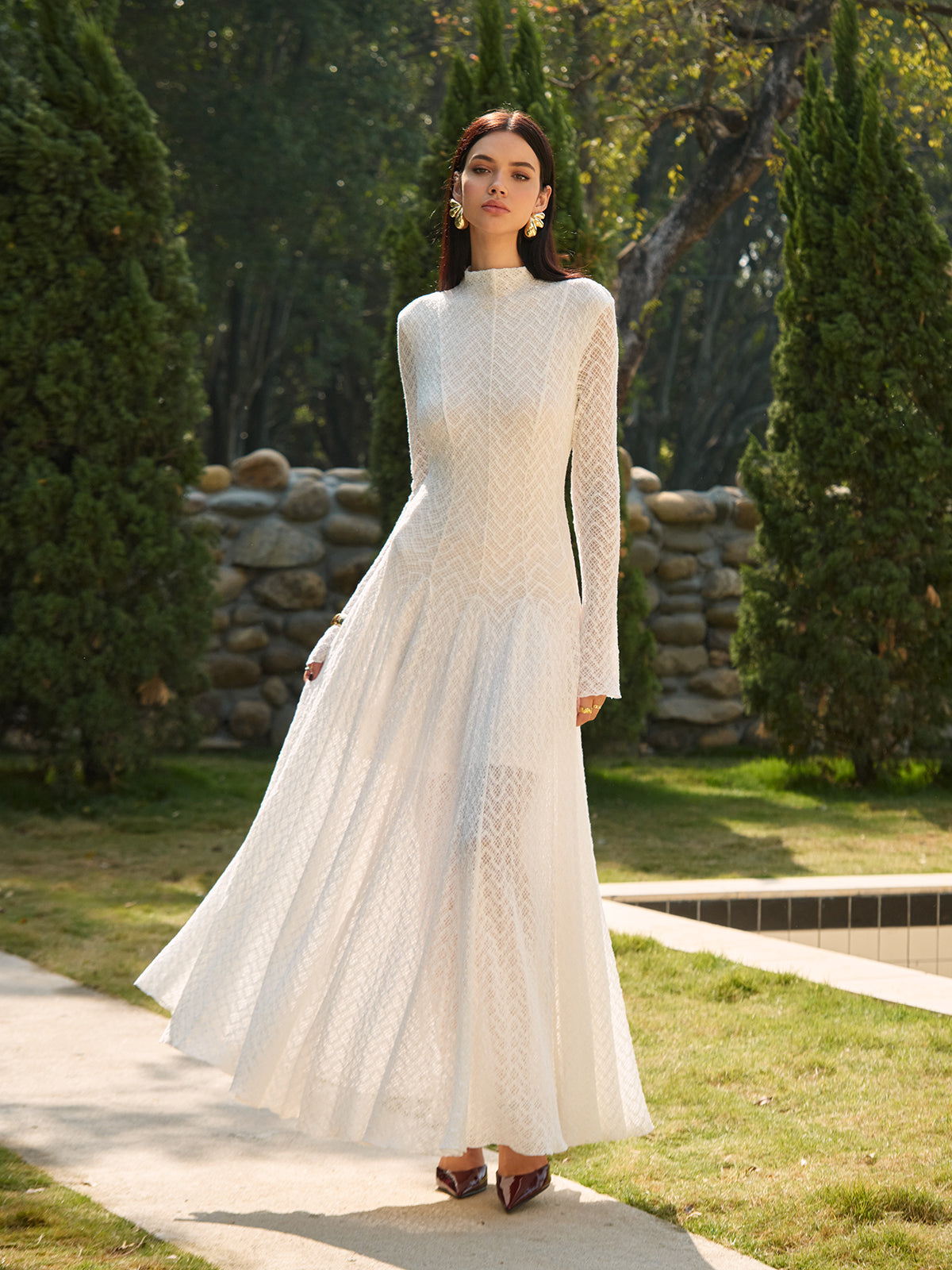 Olyssa Büzgülü Yaka Dantelli Uzun Elbise