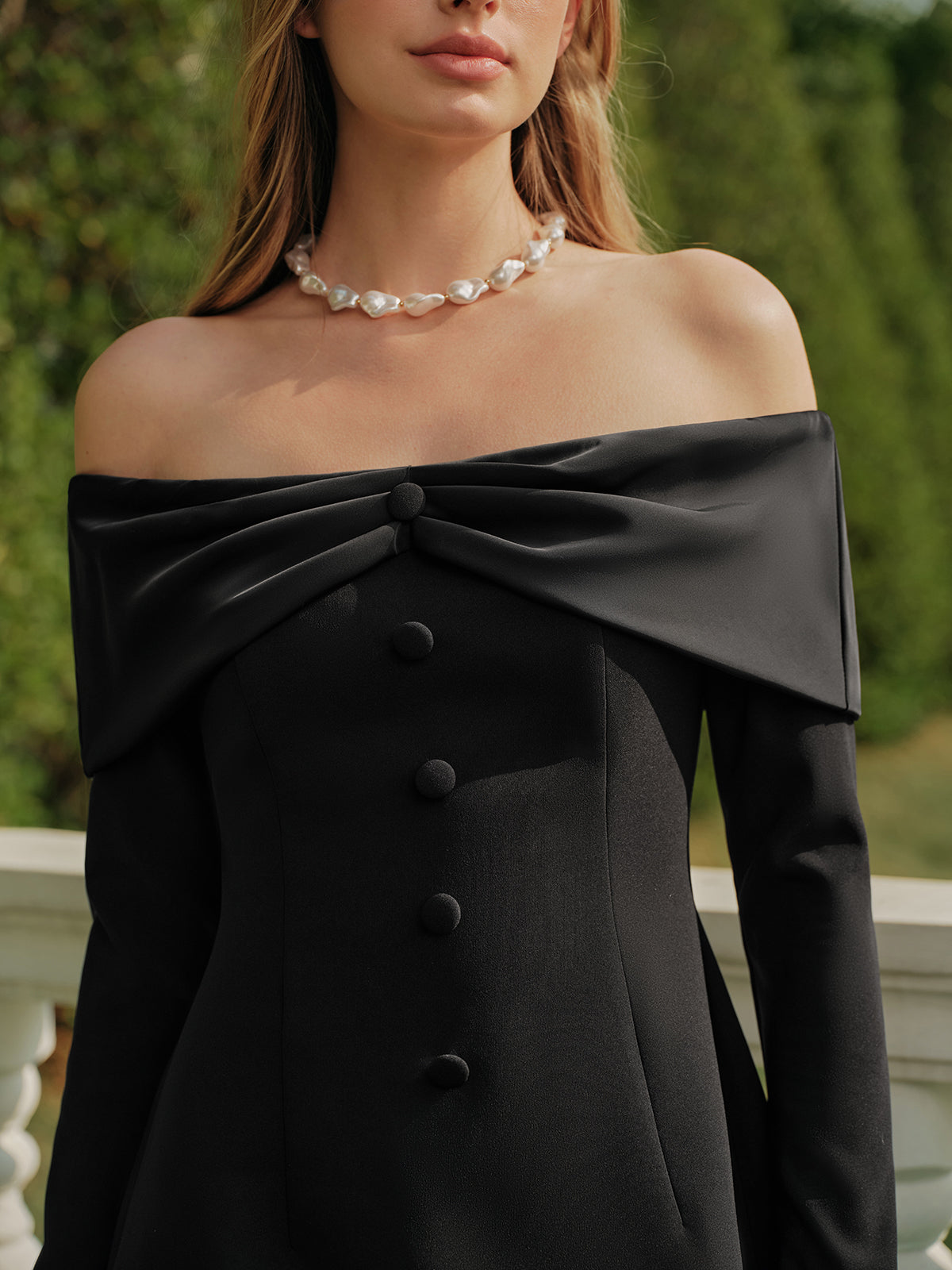 Olyssa Şık Düz Boyun Fermuarlı Mini Elbise