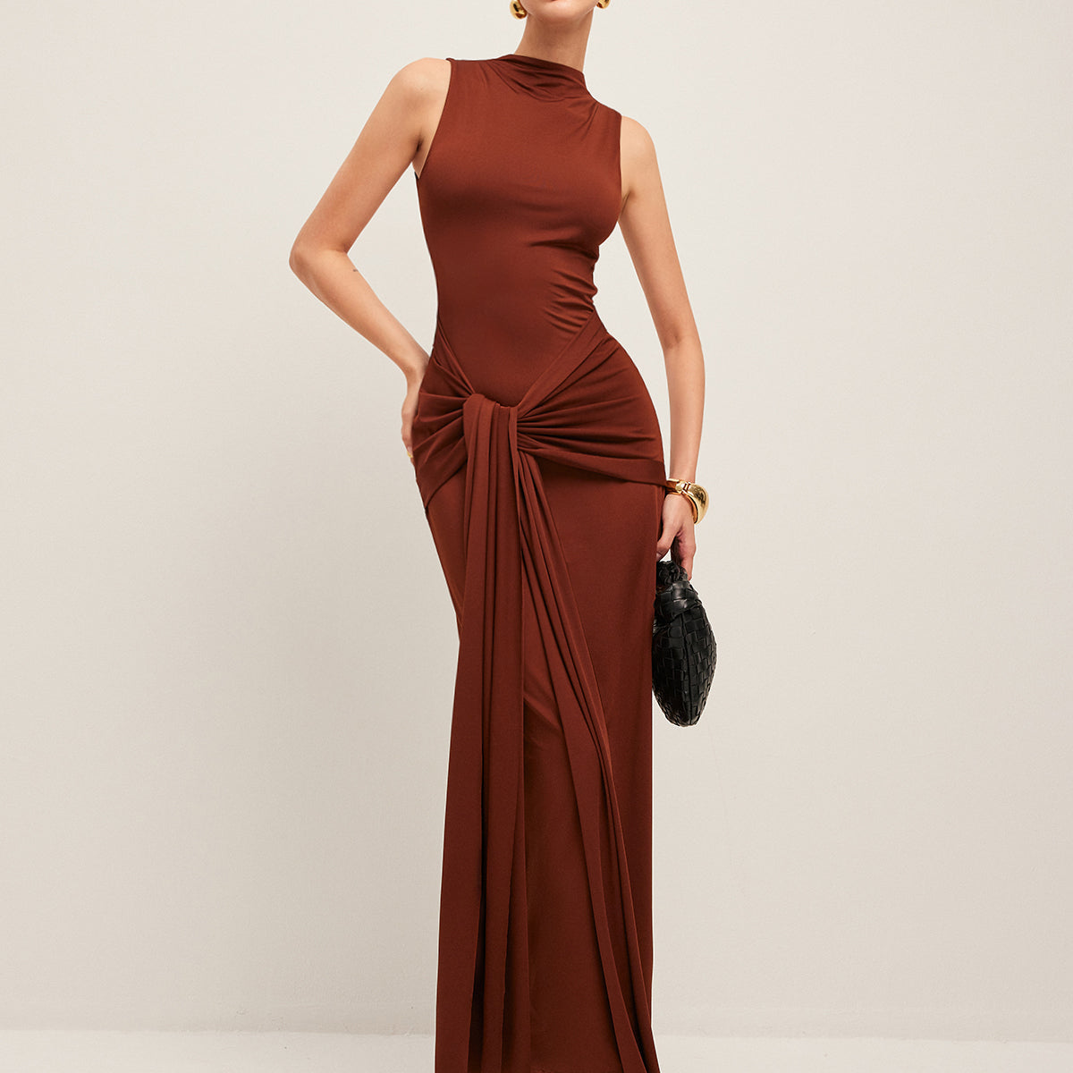 Şık Kıvrımlı Düğümlü Kolsuz Abiye Maxi Elbise