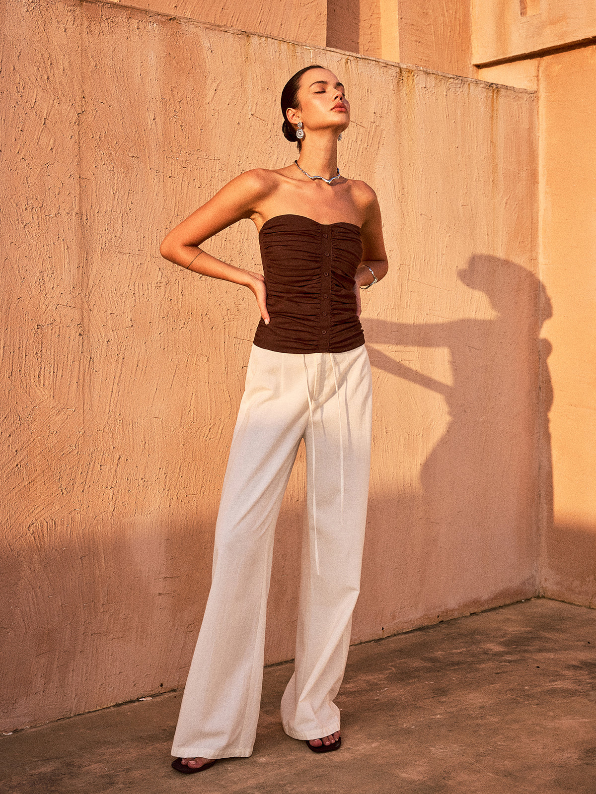 Dantelli Düğmeli Straplez Üst