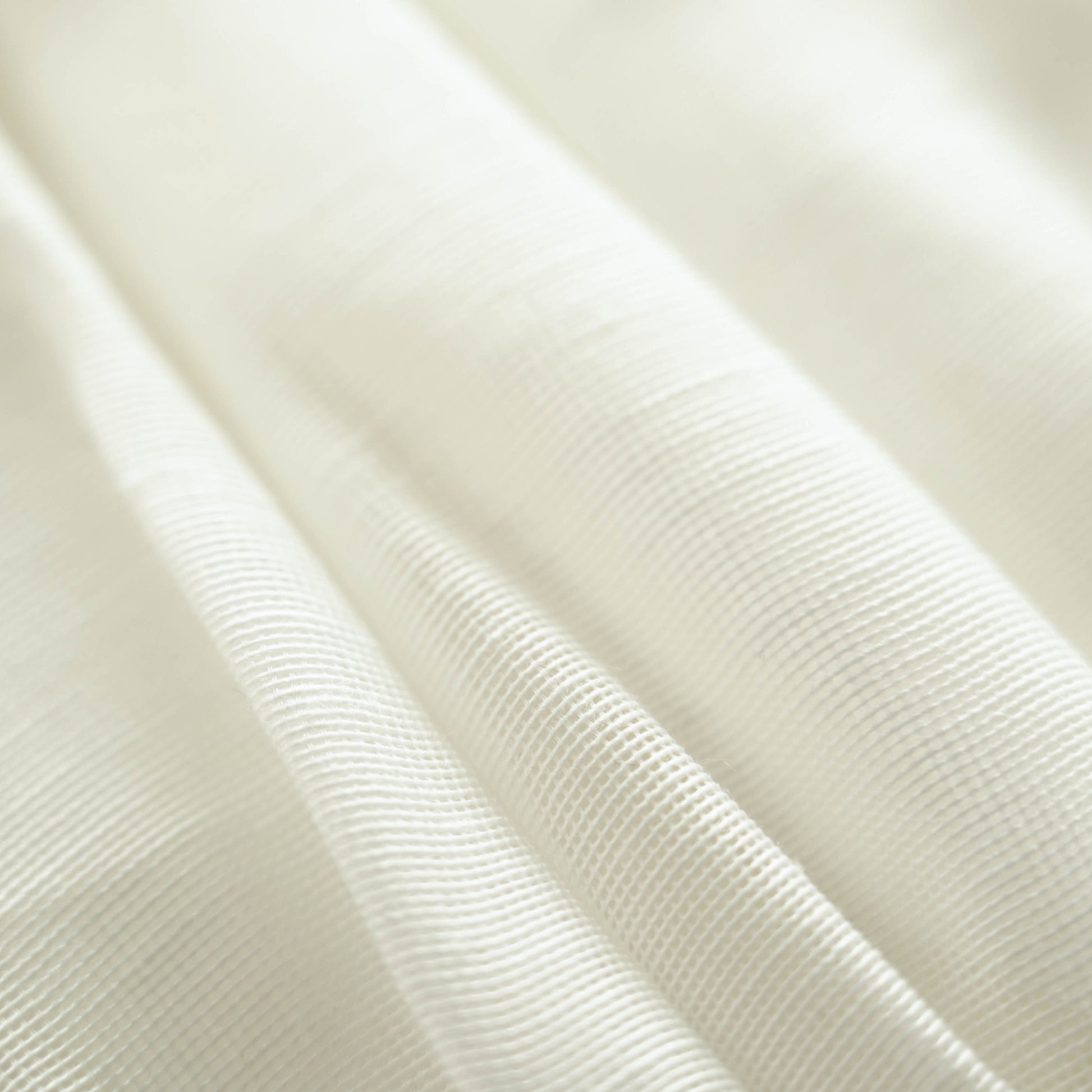 Olyssa Dantelli Bedene Sahip Çiçek İşlemeli Midi Elbise