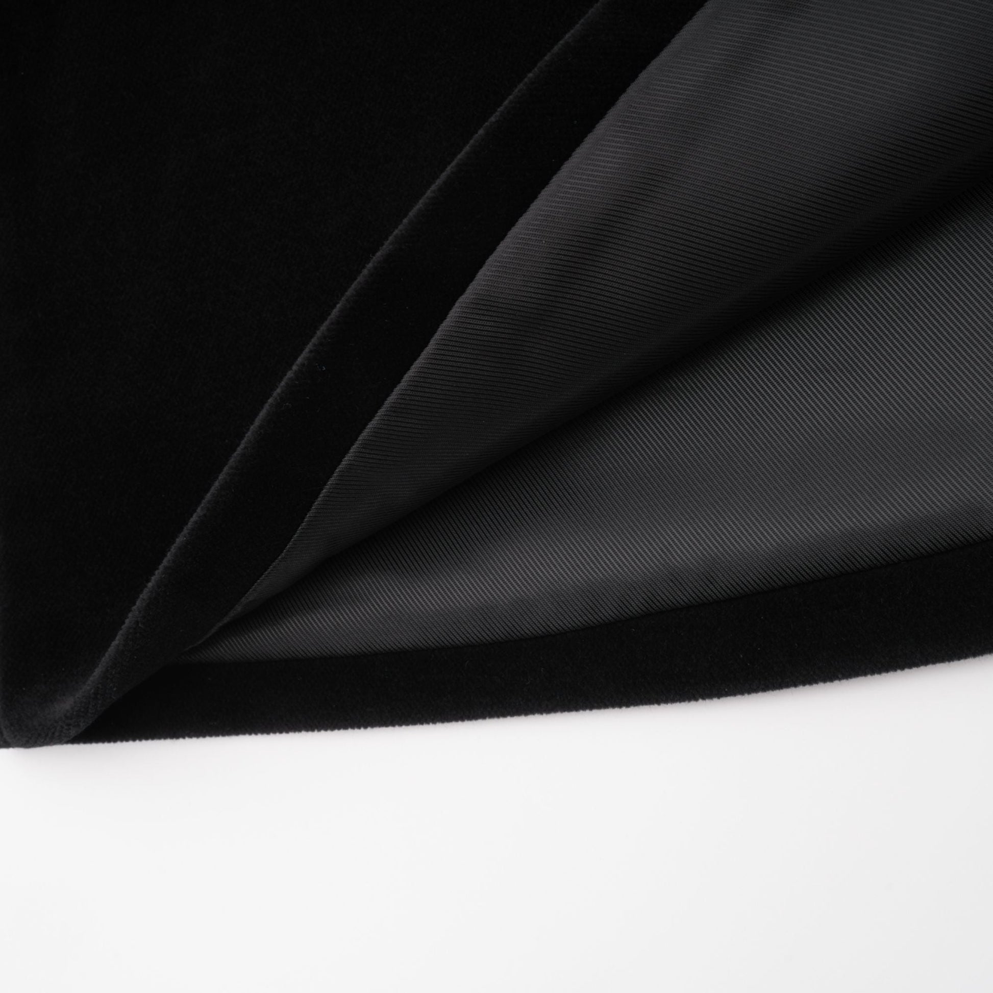 Camille Sahte Cepli, Kristal İşlemeli Etek