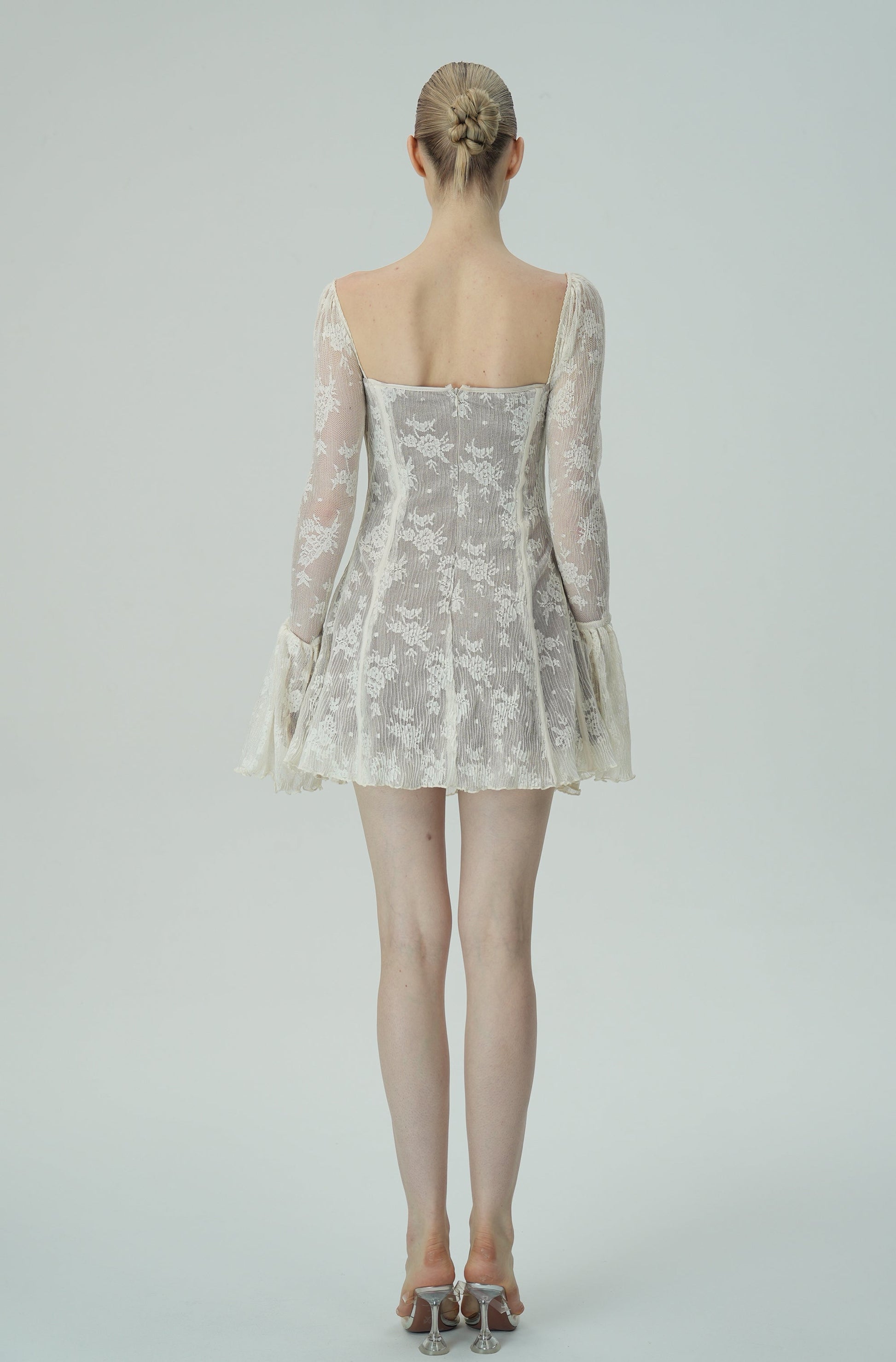 Olyssa Dantel Çan Kollu Mini Elbise