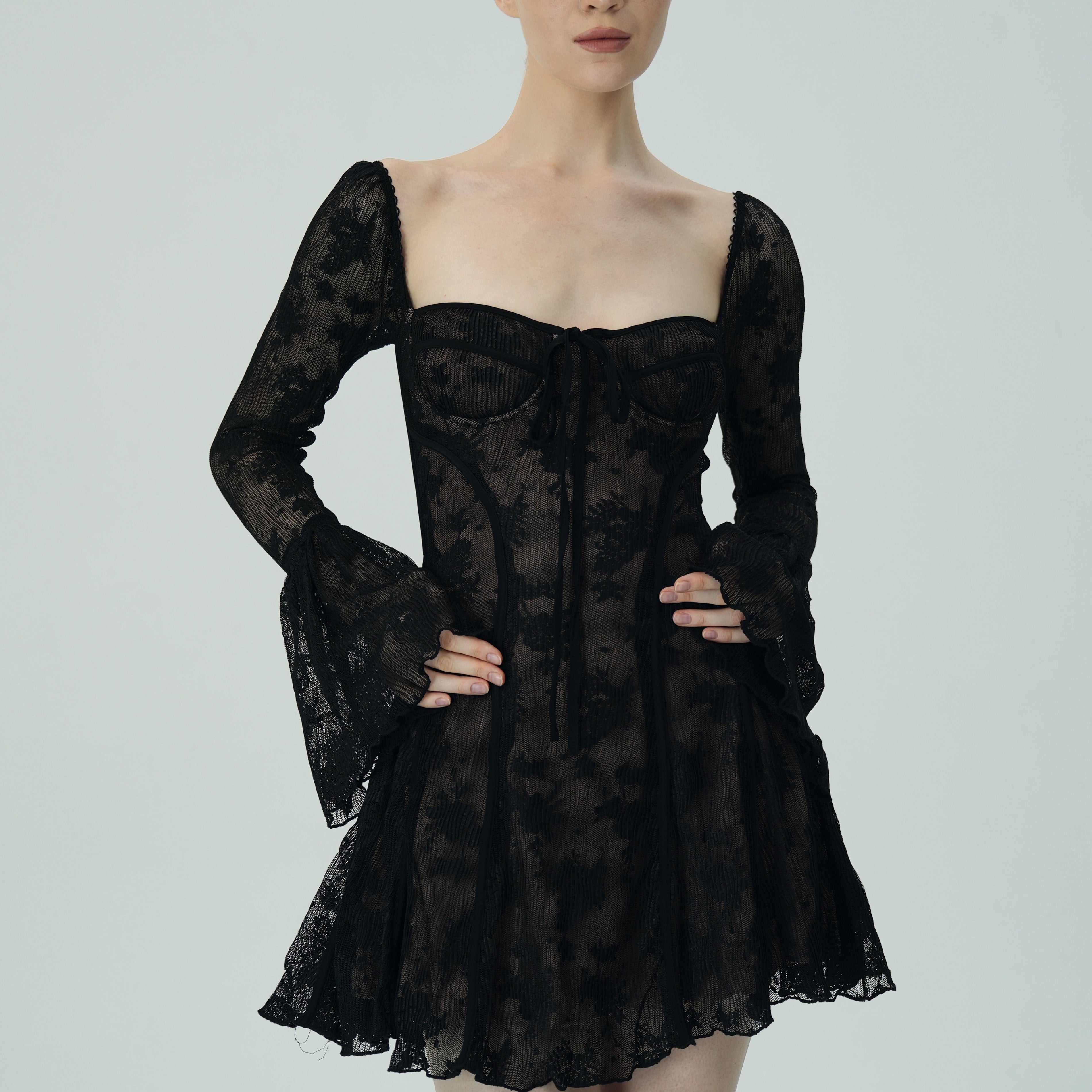 Olyssa Dantel Çan Kollu Mini Elbise