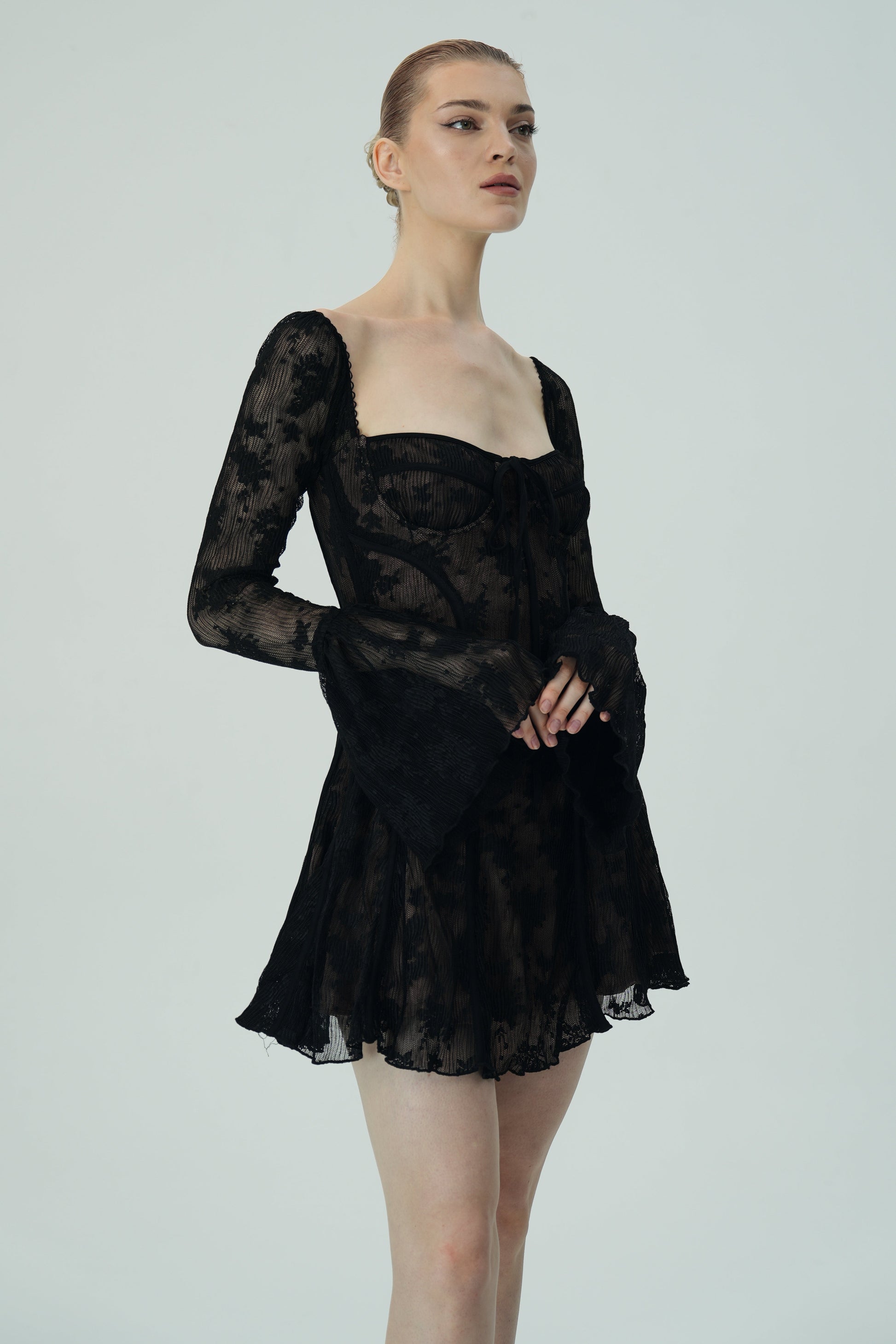 Olyssa Dantel Çan Kollu Mini Elbise