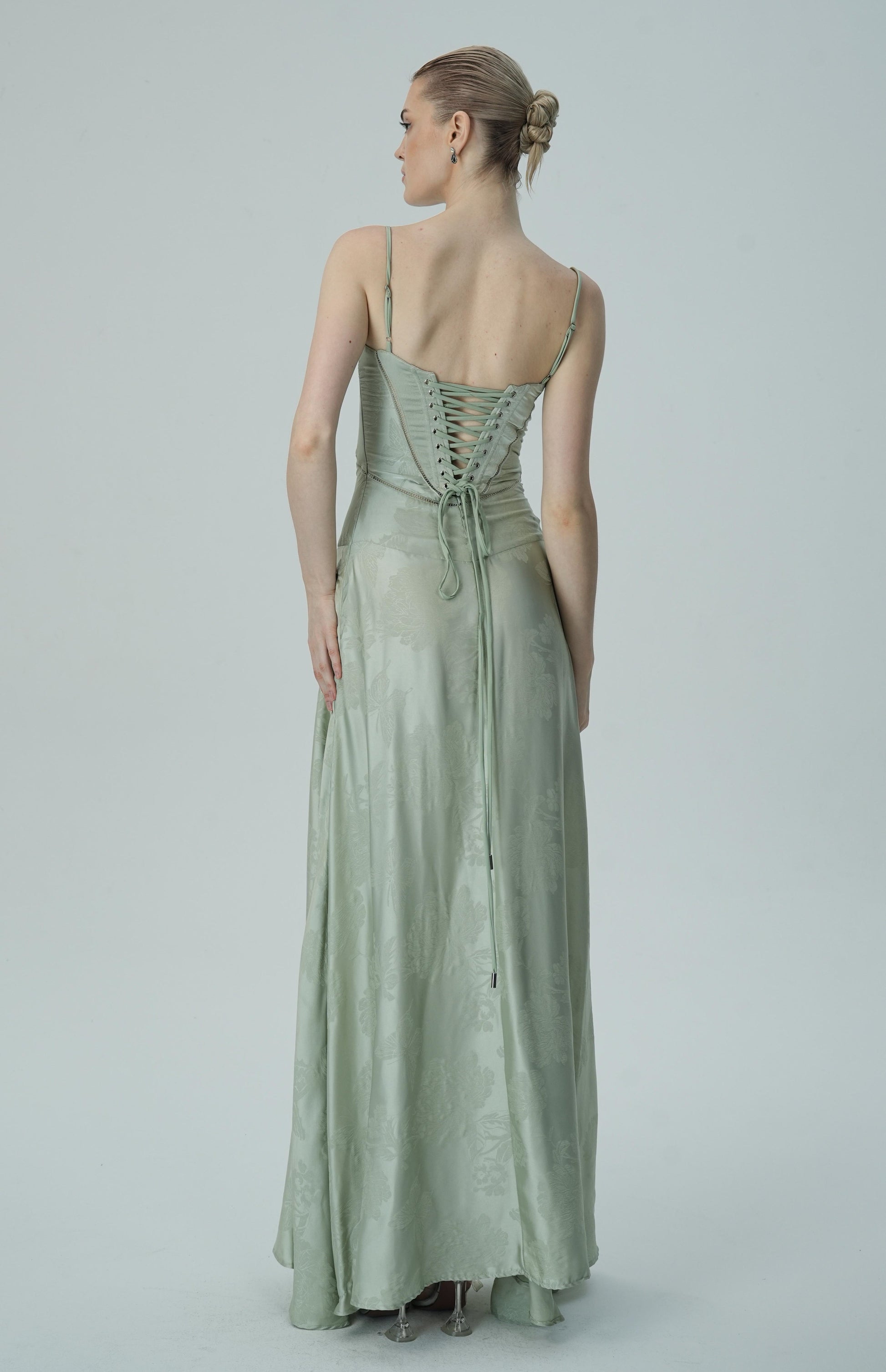 Olyssa Lavanta Çiçekli Jakarlı Saten Maksi Elbise