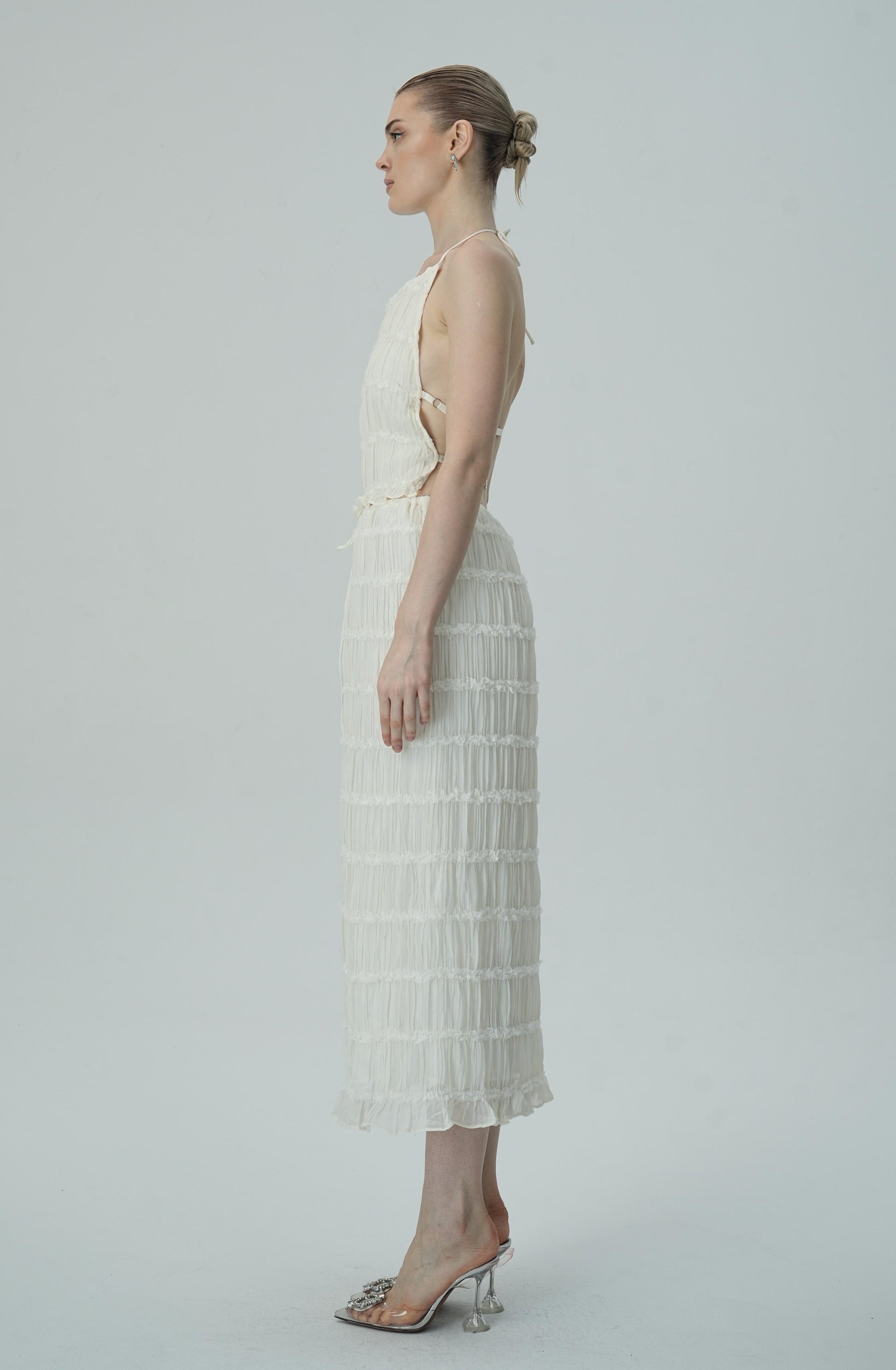 Olyssa Narin Fildişi Katmanlı Halter Midi Elbise