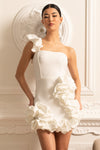 Olyssa Fırfırlı Etek Ucu ve Omuz Askılı Çiçek Desenli Mini Elbise – Beyaz