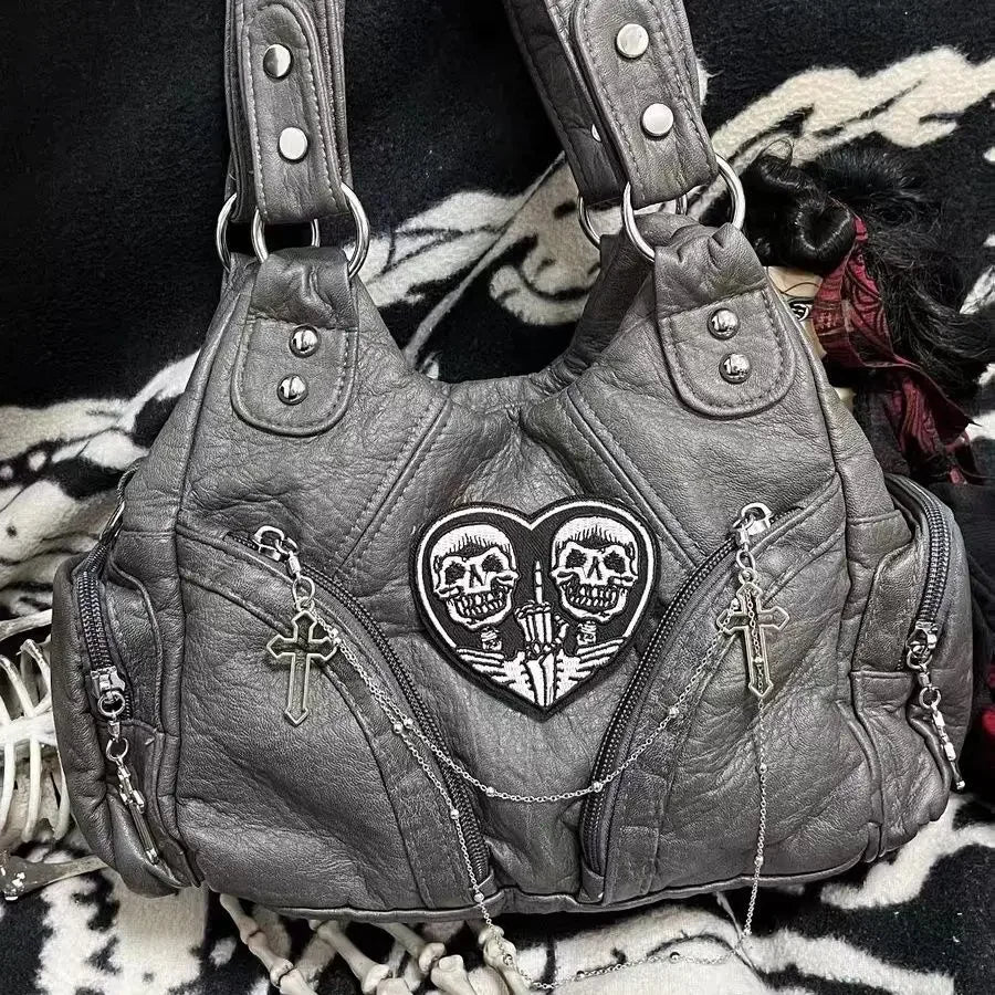 Gotik Tarz Kafatası ve Haç Detaylı Omuz Çantası