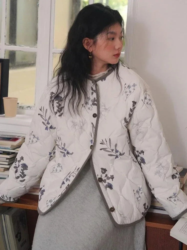 Çiçek Desenli Kapitone Ceket