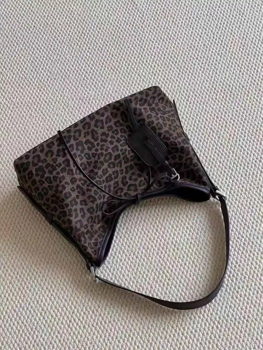 Leopar Desenli Omuz Çantası