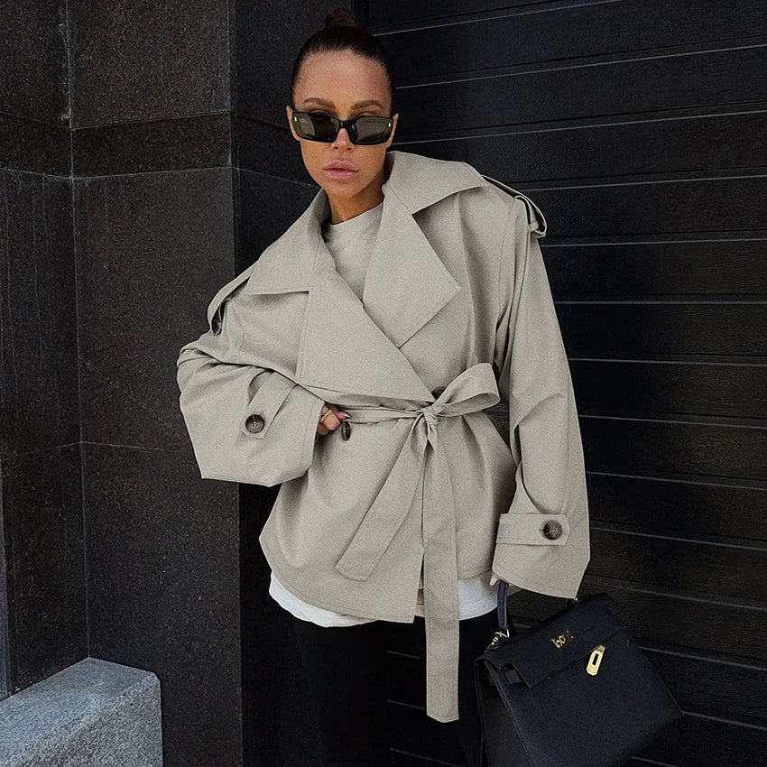 Kemer Detaylı Oversize Trençkot Ceket