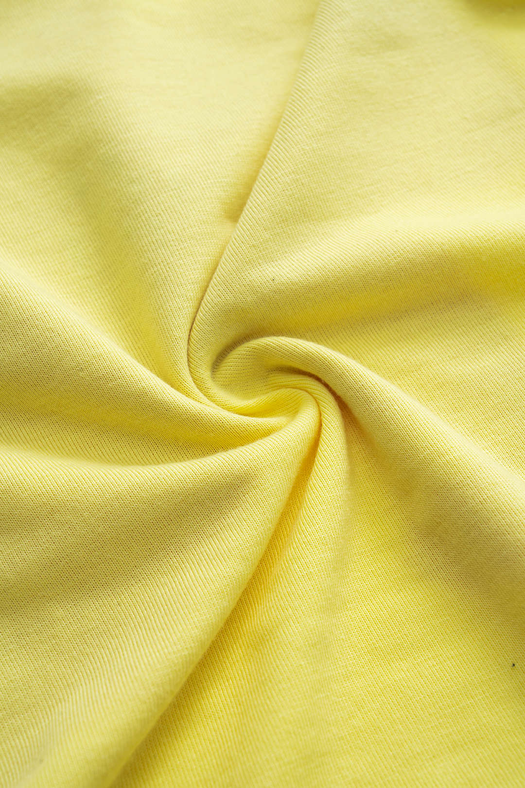 Çiçekli Kontrast Baskılı Yuvarlak Yaka Kısa Kollu Tişört