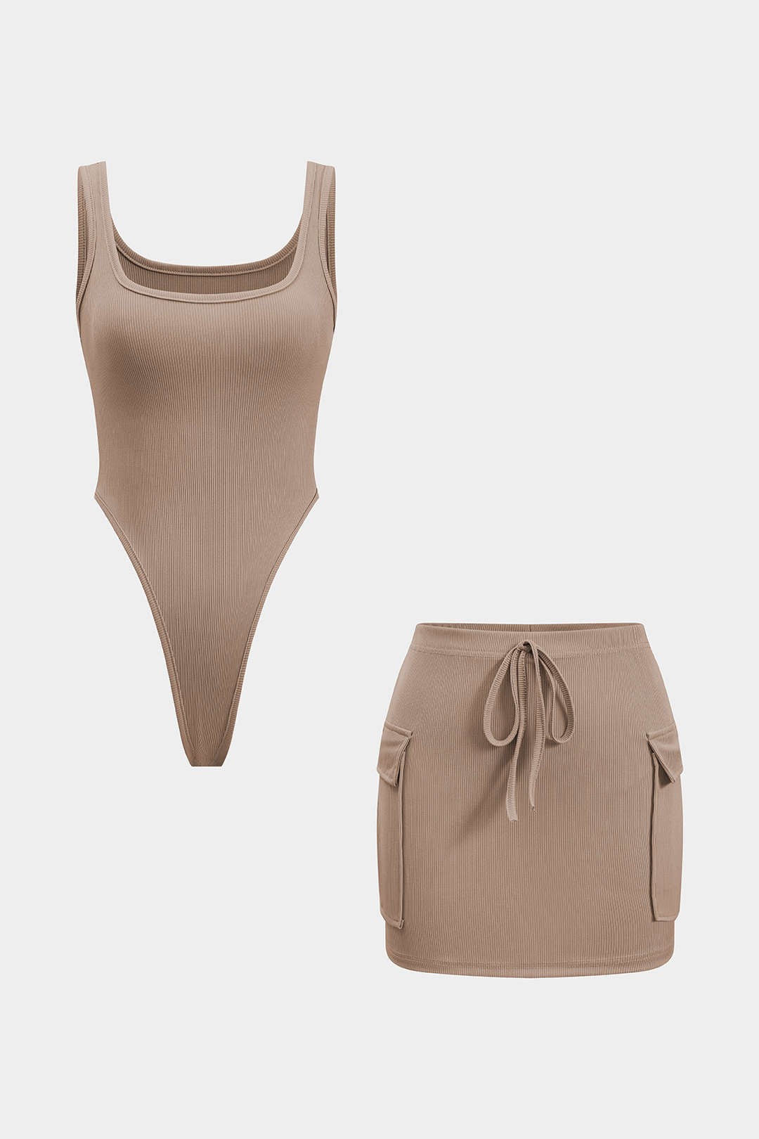 Kolsuz Bodysuit ve Bağlamalı Cep Etek Seti